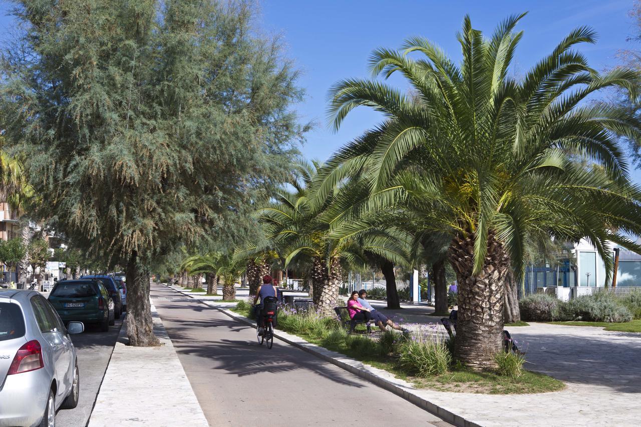 Hotel Sayonara San Benedetto del Tronto Exterior photo